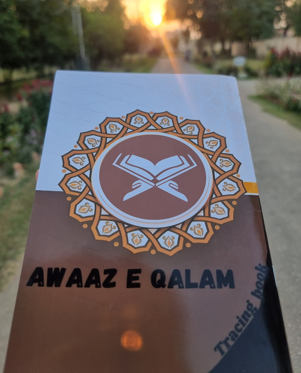 Awaaz-e-Qalam — Tracing Qur’an Book (with Free Pen)